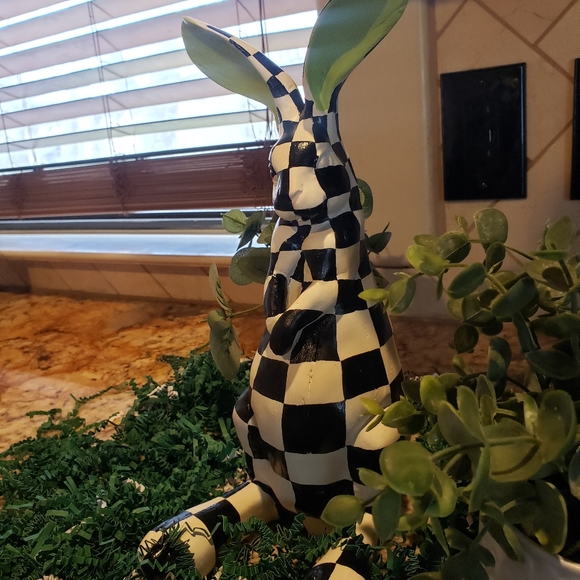 Hand painted Bunny Rabbit - Picture 3 of 4